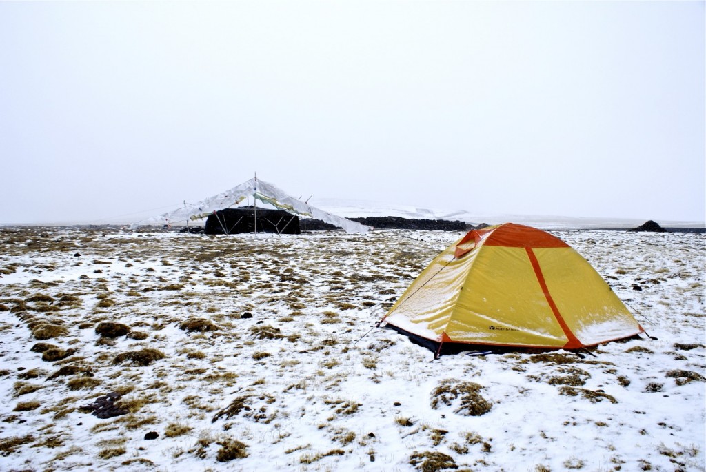 camping in Tibet